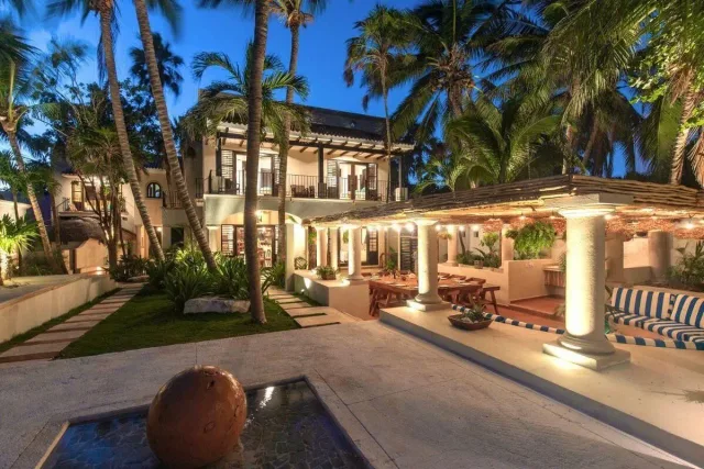 CASA FRENTE AL MAR EN VENTA EN BAHÍA SOLIMAN