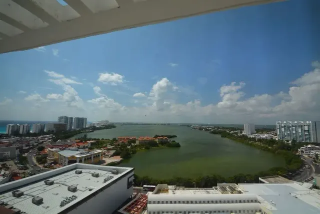 PENTHOUSE EN VENTA EN ZONA HOTELERA DE CANCÚN