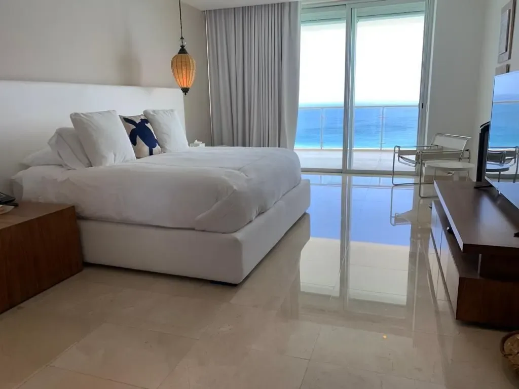 DEPARTAMENTO EN VENTA FRENTE AL MAR, RESIDENCIAL EMERALD - 1