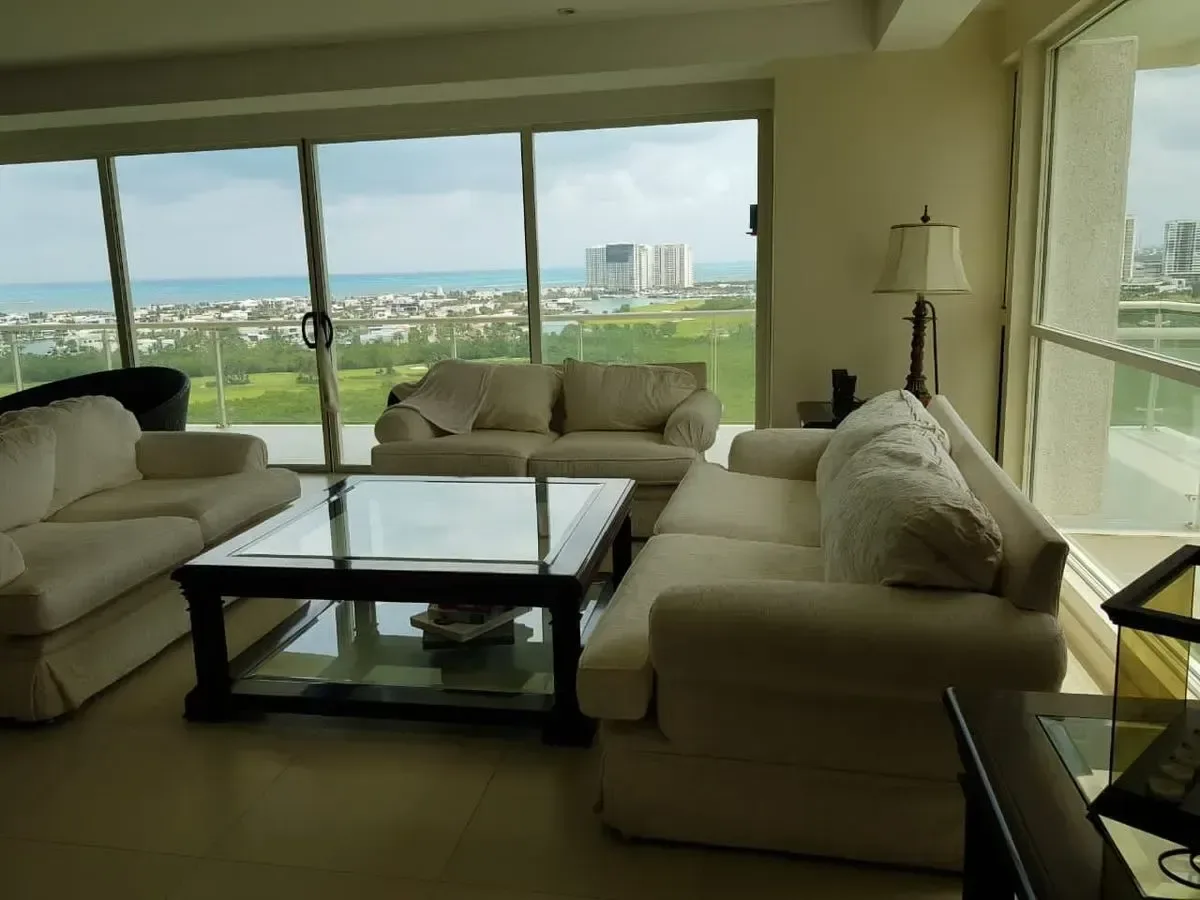 DEPARTAMENTO EN VENTA EN PUERTO CANCUN - 1